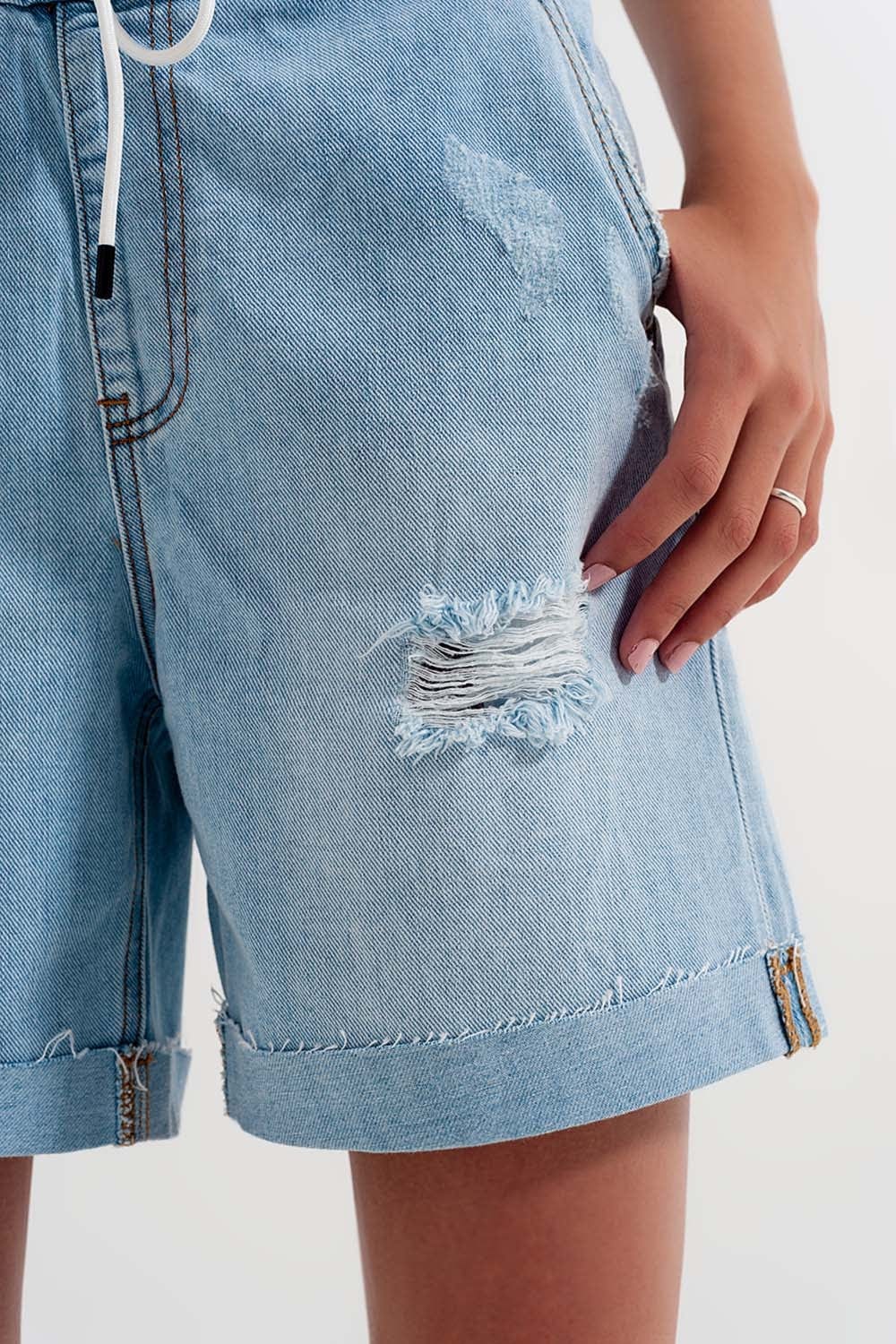 Q2 Women's Shorts Denim Shorts with Elastic Waist in Wash Blue