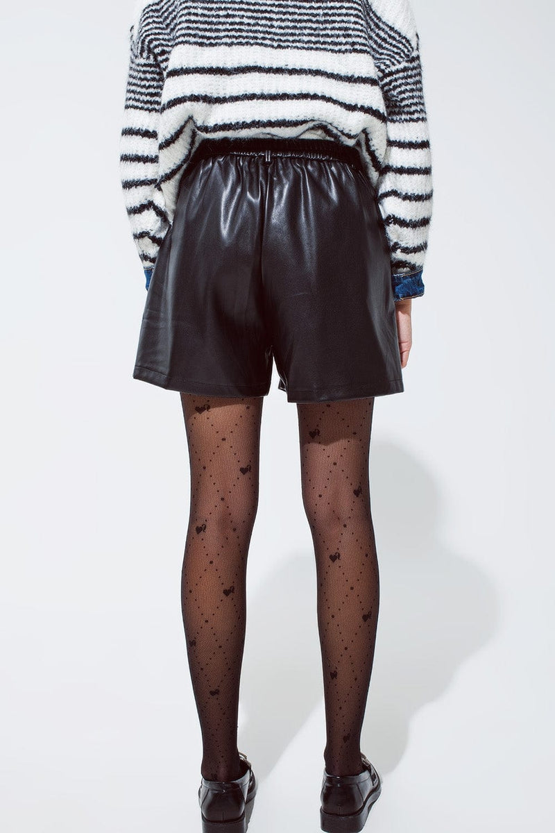 Q2 Women's Shorts Faux Leather Oversized Shorts With Pleat Down The Front And Pockets In Black