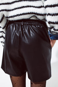 Q2 Women's Shorts Faux Leather Oversized Shorts With Pleat Down The Front And Pockets In Black