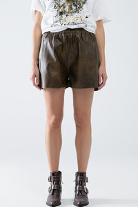Q2 Women's Shorts Faux Leather Relaxed Shorts In Vintage Brown