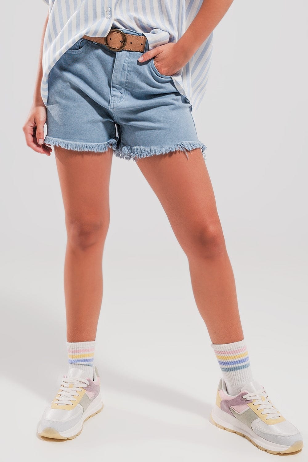 Q2 Women's Shorts Shorts In In Pale Blue