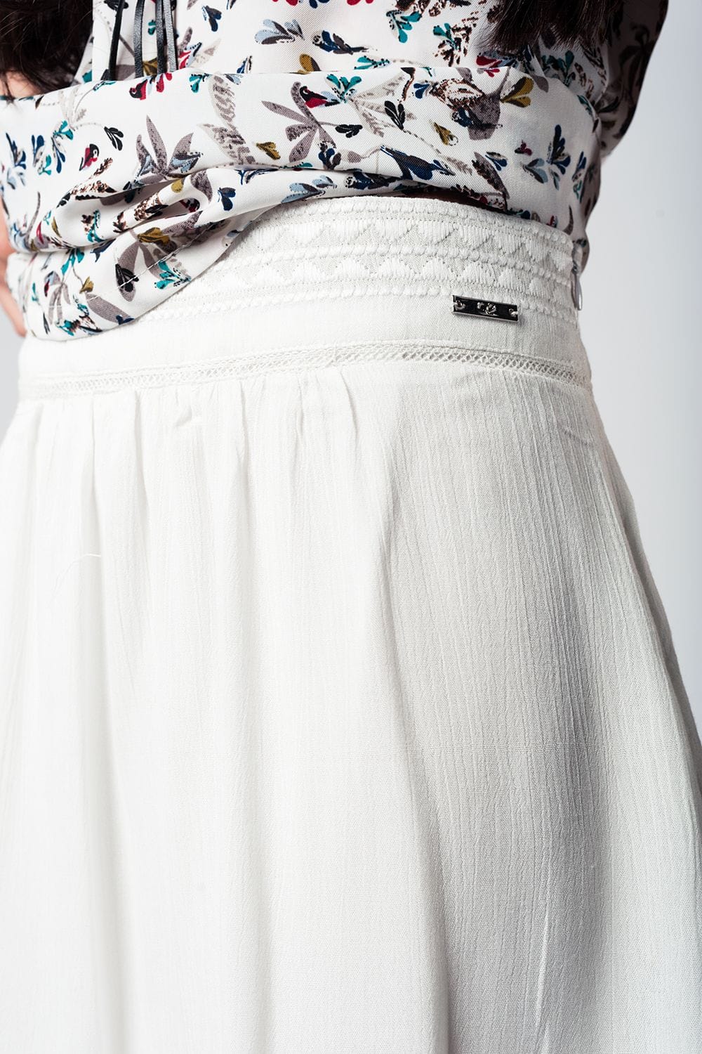Q2 Women's Skirt Aztec White Mini Skirt