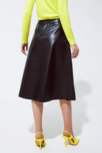 Q2 Women's Skirt Black Leatherette Buttoned Midi Skirt