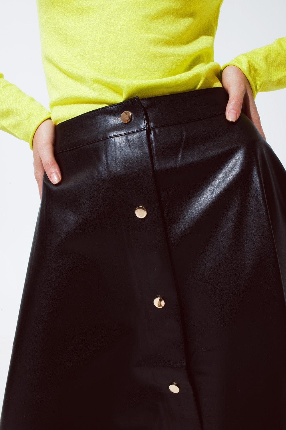 Q2 Women's Skirt Black Leatherette Buttoned Midi Skirt