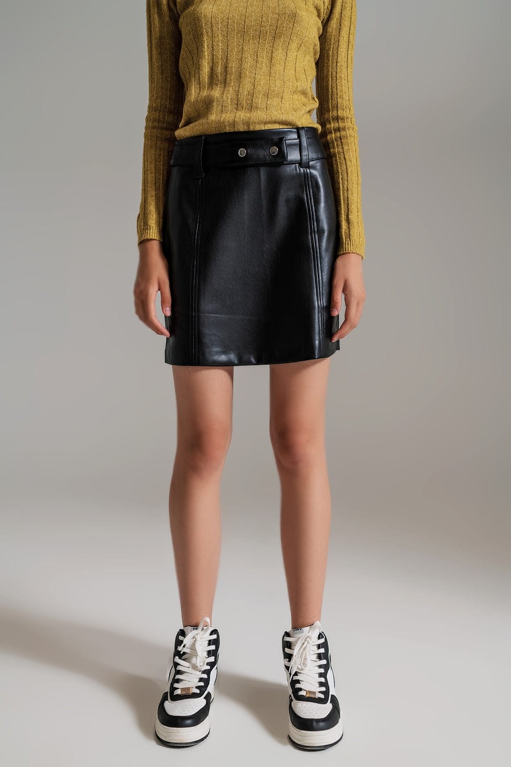 Q2 Women's Skirt Black Straight Faux Leather Mini Skirt With Belt