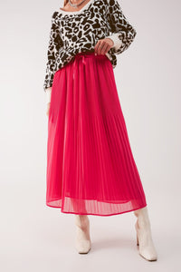 Q2 Women's Skirt Chiffon Pleated Midi Skirt in Fuchsia