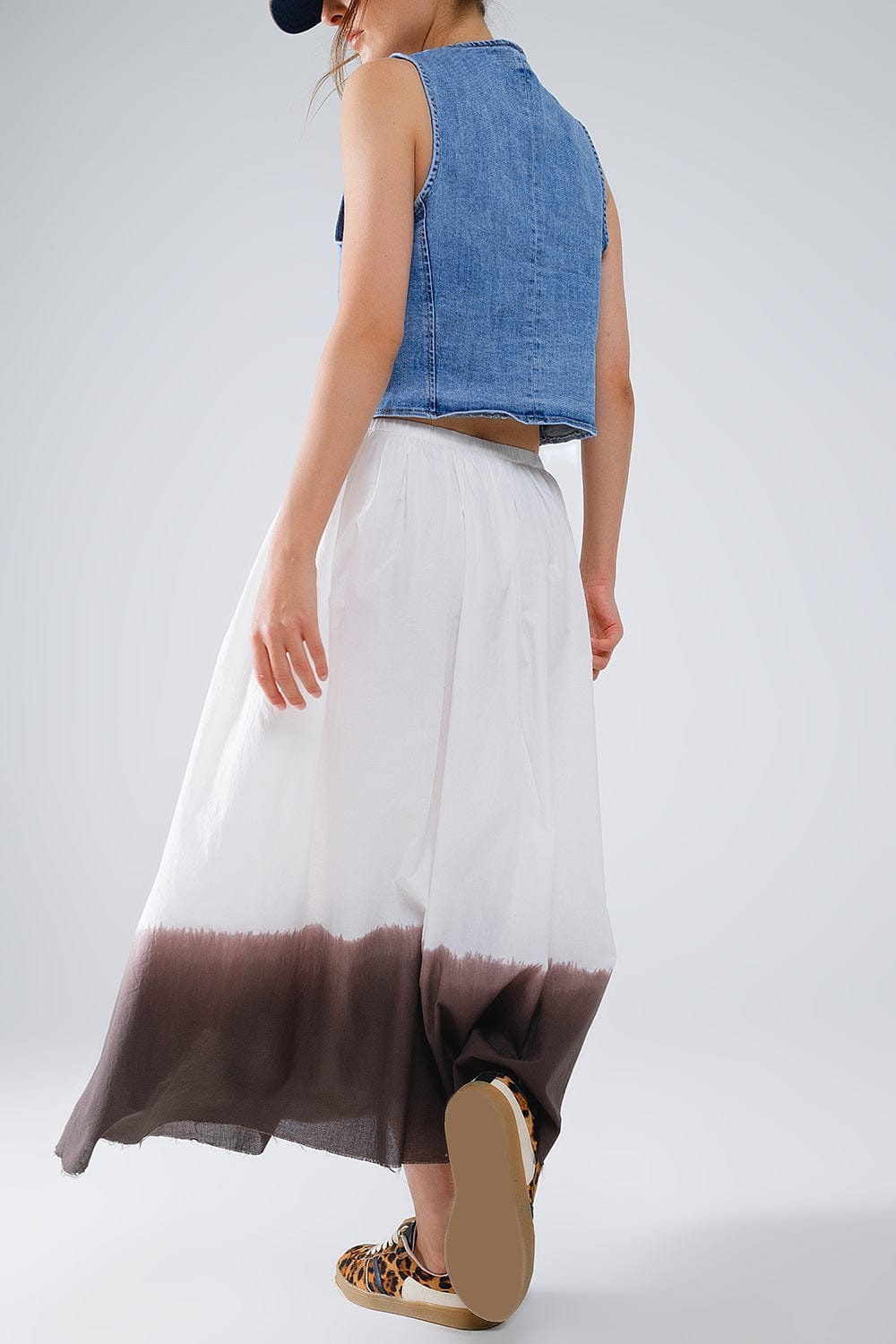 Q2 Women's Skirt Flowy Drop Waist White Skirt With Brown Ombre Detail