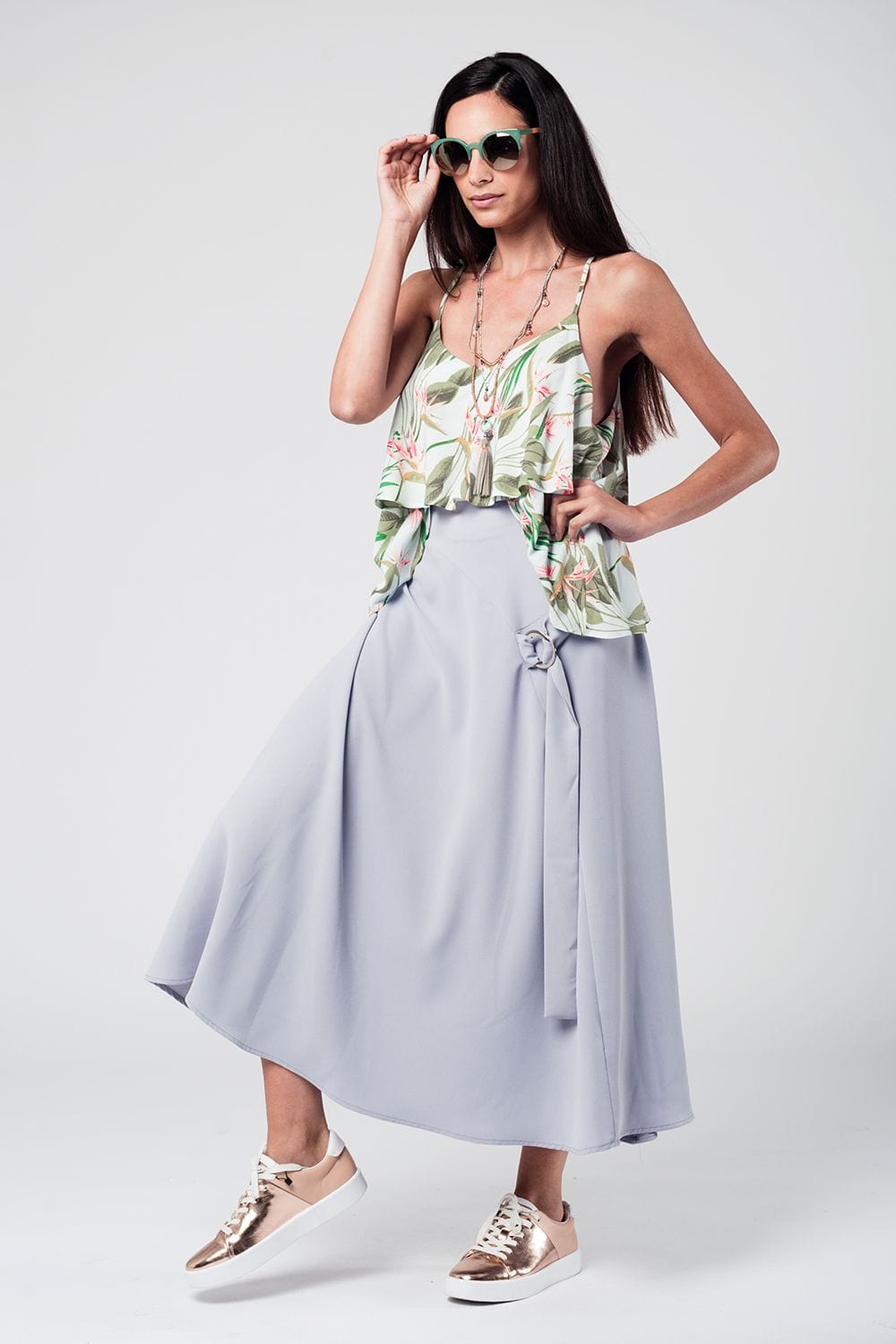Q2 Women's Skirt Grey midi skirt with belt