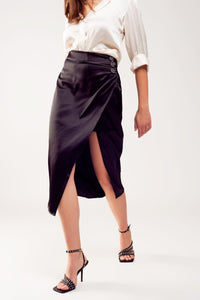 Q2 Women's Skirt Split Front Midi Skirt in Black