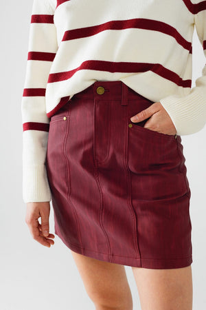 Q2 Women's Skirt Straight Mini Skirt In Burgundy With Pockets