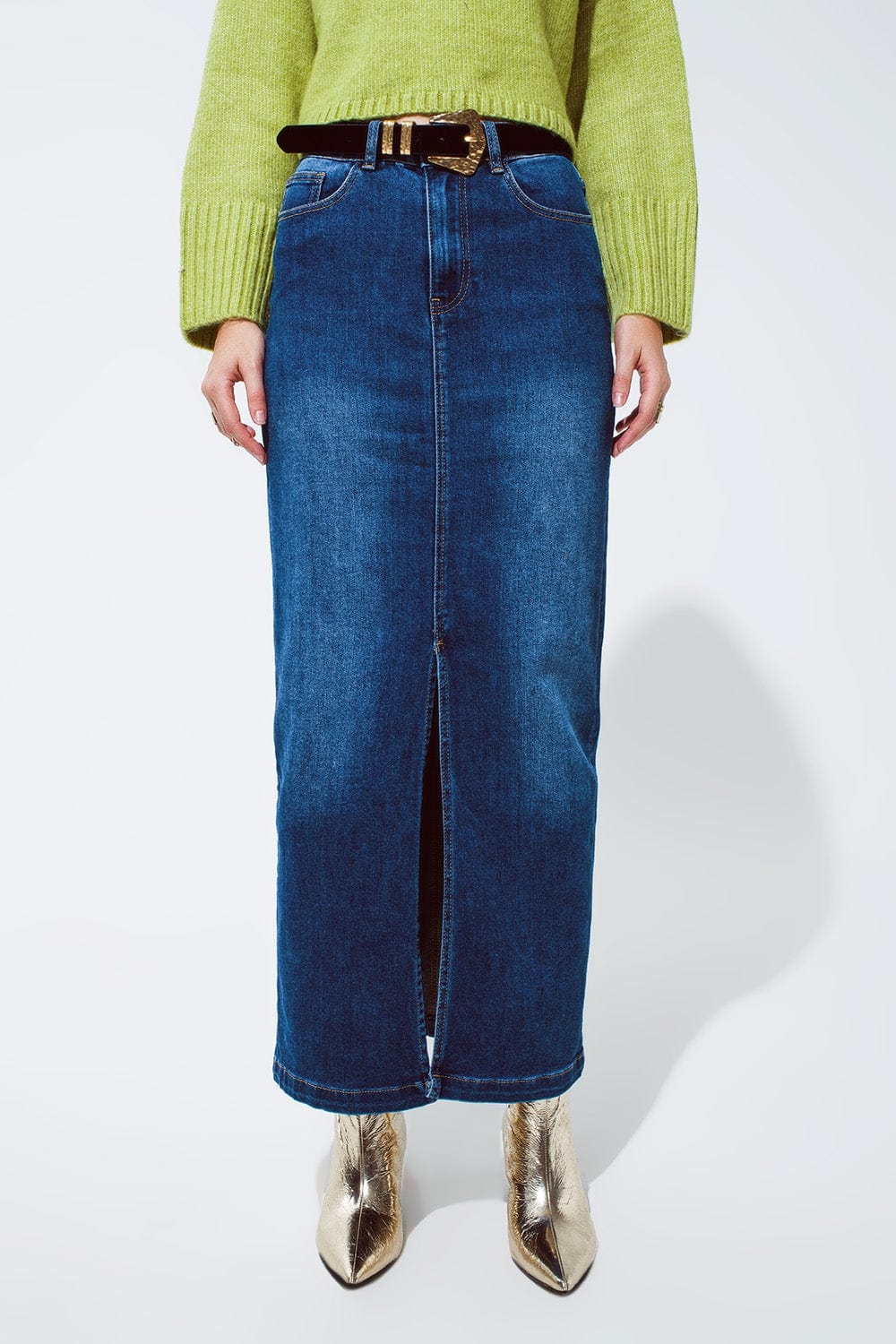 Q2 Women's Skirt Stretch Denim Maxi Skirt With Slit At The Front In Mid Wash