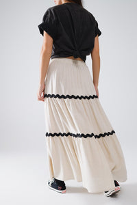 Q2 Women's Skirt Tiered Linen Maxi Skirt With Contrast Scallop Trim In Beige