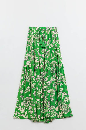 Q2 Women's Skirt Tiered Maxi Skirt In Green Floral Print