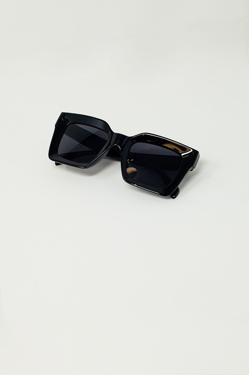 Q2 Women's Sunglasses One Size / Black 90'S Squared Sunglasses In Black