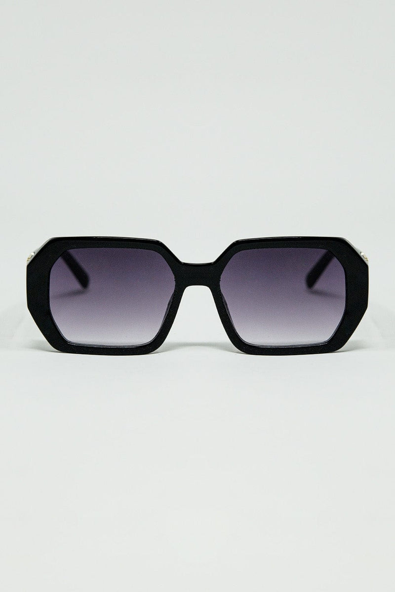 Q2 Women's Sunglasses One Size / Black Black Diamond-Shaped Sunglasses And Goldden Detail