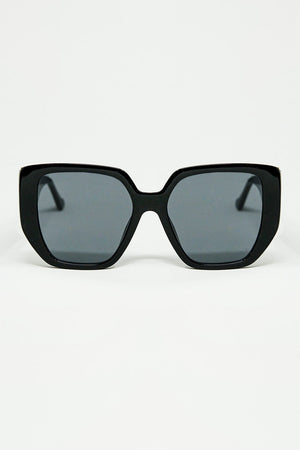 Q2 Women's Sunglasses One Size / Black Black Pin-Up Style Sunglasses With Geometric Design And Cat Eyes