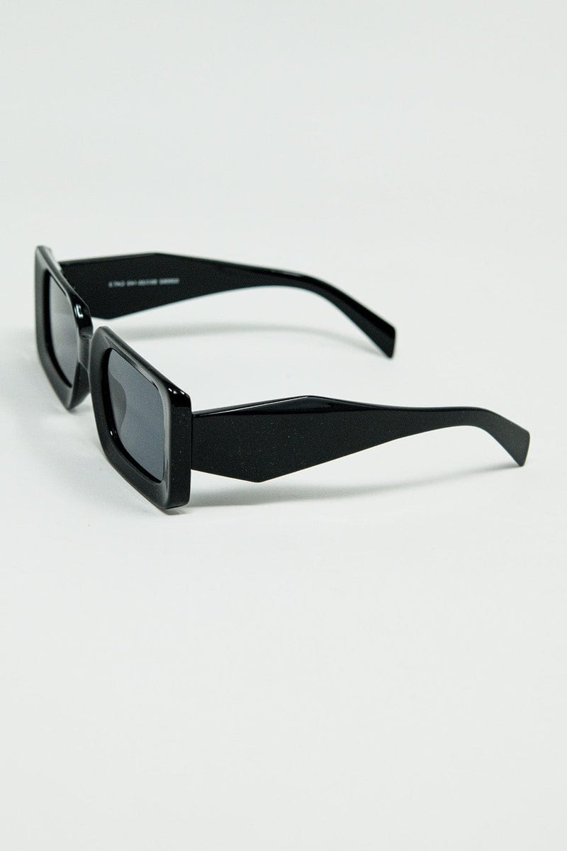 Q2 Women's Sunglasses One Size / Black Black Square Sunglasses With Detail On The Side