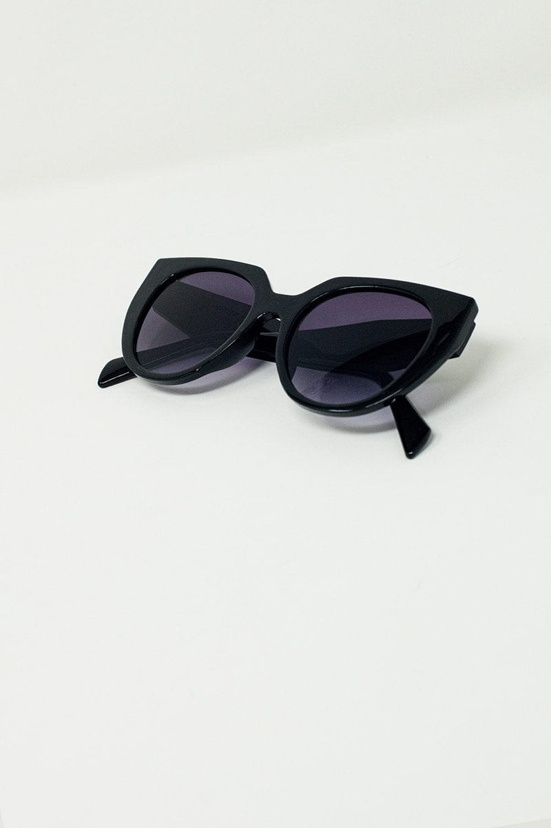 Q2 Women's Sunglasses One Size / Black Oversized Cat Eye Sunglasses With Wide Rim In Black