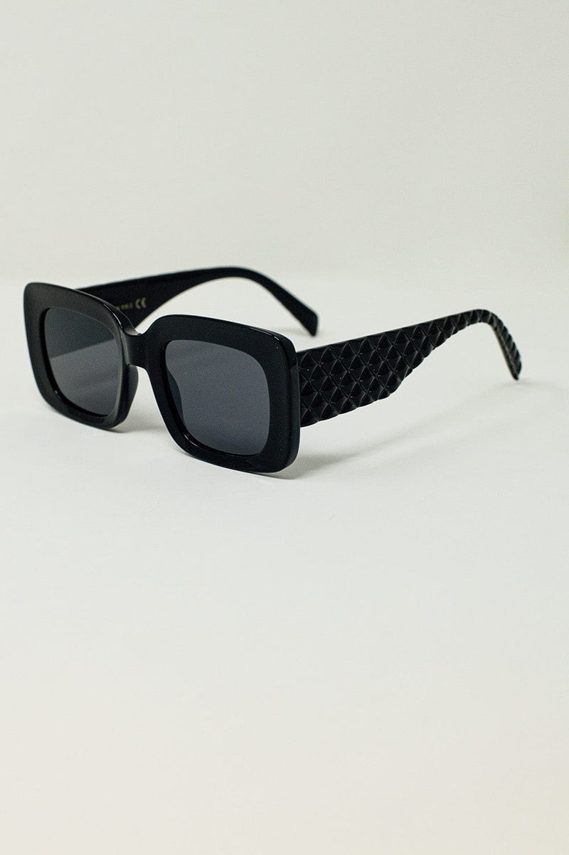 Q2 Women's Sunglasses One Size / Black Oversized Oval Sunglasses With Side Detail In Black