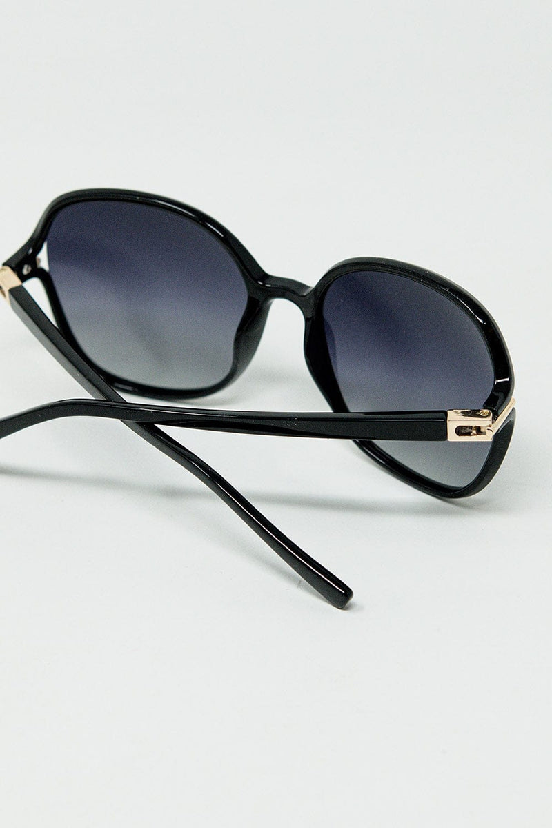 Q2 Women's Sunglasses One Size / Black Round Sunglasses In Black With Gold Metal Detail