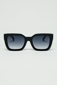 Q2 Women's Sunglasses One Size / Black Square Sunglasses With Animal Print On The Side