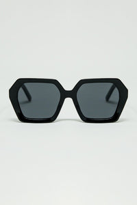 Q2 Women's Sunglasses One Size / Black Sunglasses With Geometric Frames In Black