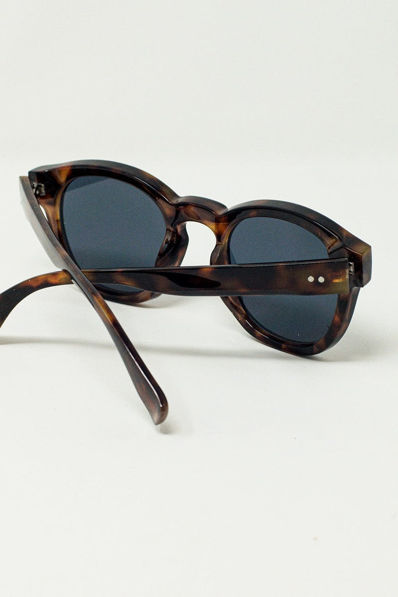 Q2 Women's Sunglasses One Size / Brown 90'S Round Sunglasses With Black Lenses And Dark Brown Toroise Shell Frame