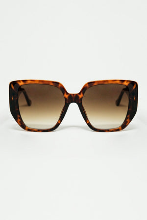 Q2 Women's Sunglasses One Size / Brown Brown Pin-Up Style Sunglasses With Geometric Design And Cat Eyes