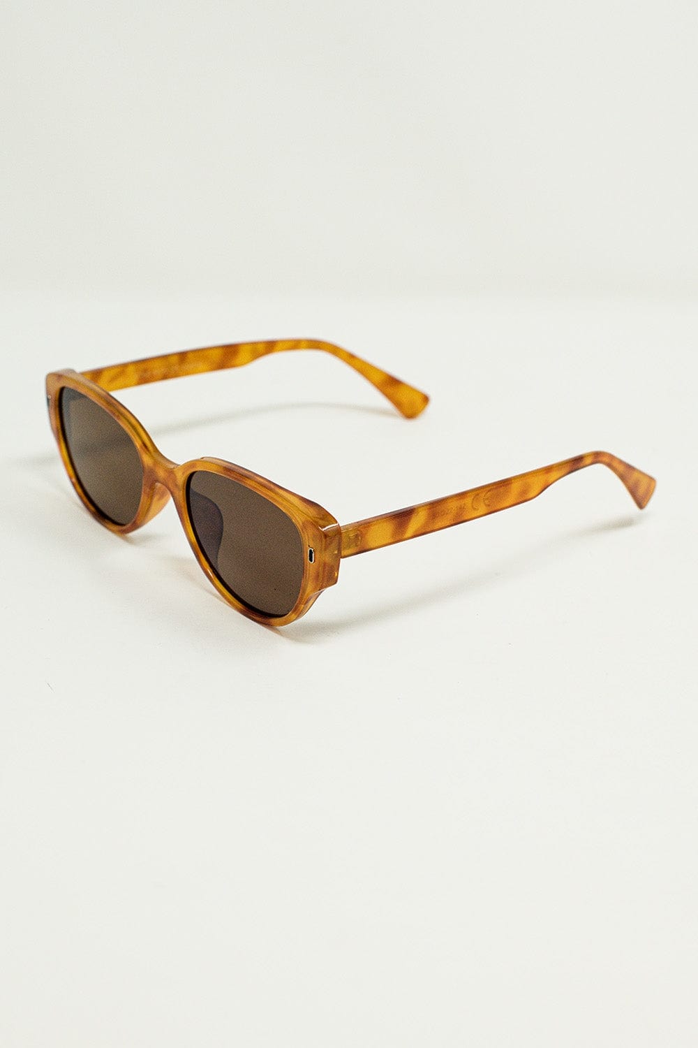 Q2 Women's Sunglasses One Size / Brown Oval Sunglasses In Light Yellowish Tortoise Shell