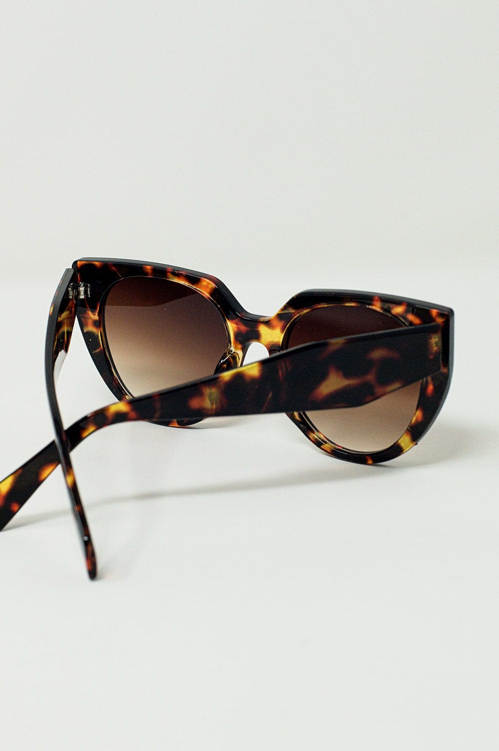 Q2 Women's Sunglasses One Size / Brown Oversized Cat Eye Sunglasses With Wide Rim In Tortoise Shell