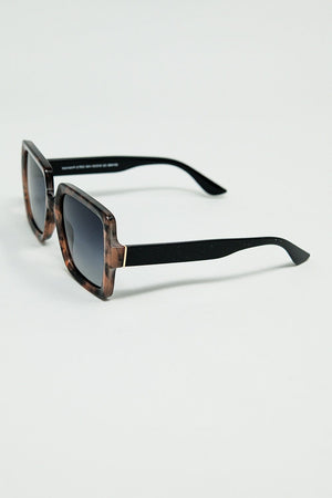 Q2 Women's Sunglasses One Size / Brown Sunglasses With A Brown Print Frame And Black Temples