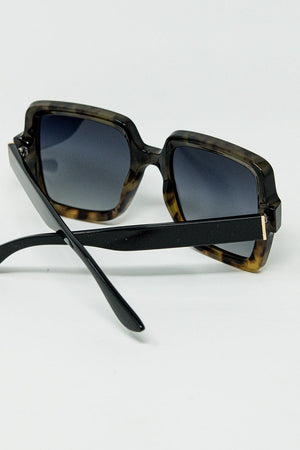 Q2 Women's Sunglasses One Size / Brown Sunglasses With A Gradient Print Frame And Black Temples