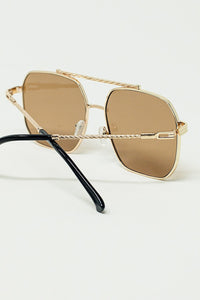 Q2 Women's Sunglasses One Size / Gold Gold Square Frame Sunglasses With Brown Lenses