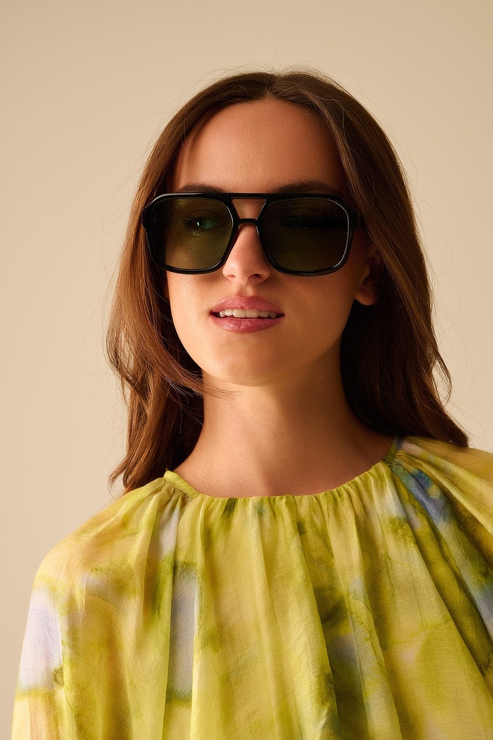 Q2 Women's Sunglasses One Size / Green Sunglasses With Black Frames And Green Lenses