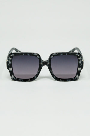 Q2 Women's Sunglasses One Size / Grey Squared Sunglasses In Black And White Grey Spot Details