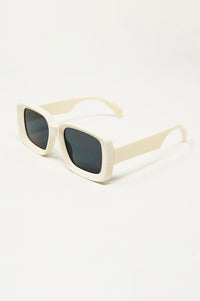 Q2 Women's Sunglasses One Size / White Oversized Rectangular Sunglasses With Wide Frame In White