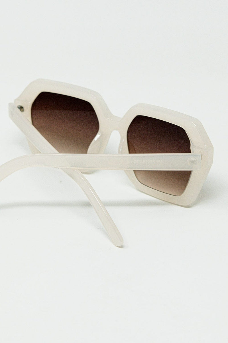 Q2 Women's Sunglasses One Size / White Rectangular Sunglasses In White Translucent Color