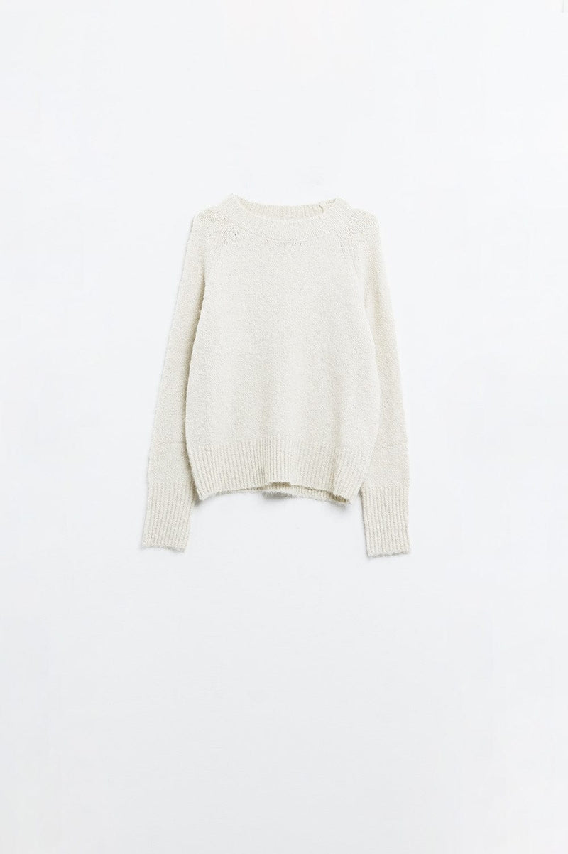 Q2 Women's Sweater Basic Knited Crew Neck Sweater In Cream Color