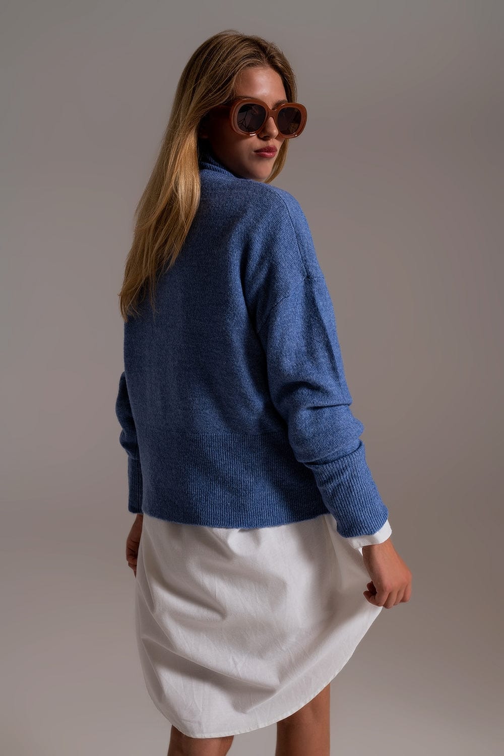 Q2 Women's Sweater Blue Turtleneck Sweater In A Soft Knitted Fabric
