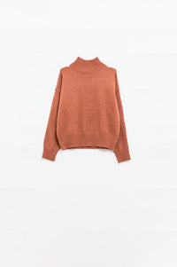 Q2 Women's Sweater Chunky Knit Sweater In Camel With Turtleneck