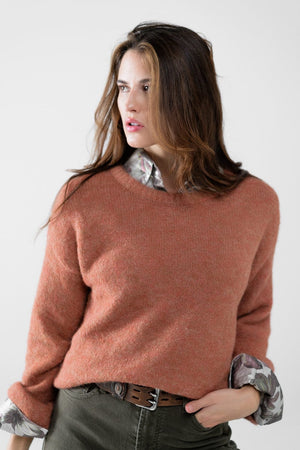 Q2 Women's Sweater Cozy Balloon Sleeve Sweater In Camel