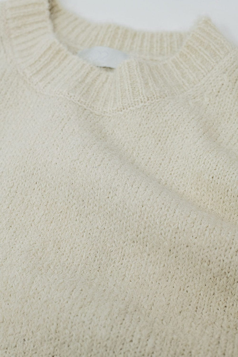 Q2 Women's Sweater Cozy Basic Crew Neck Knitted Sweater In Cream