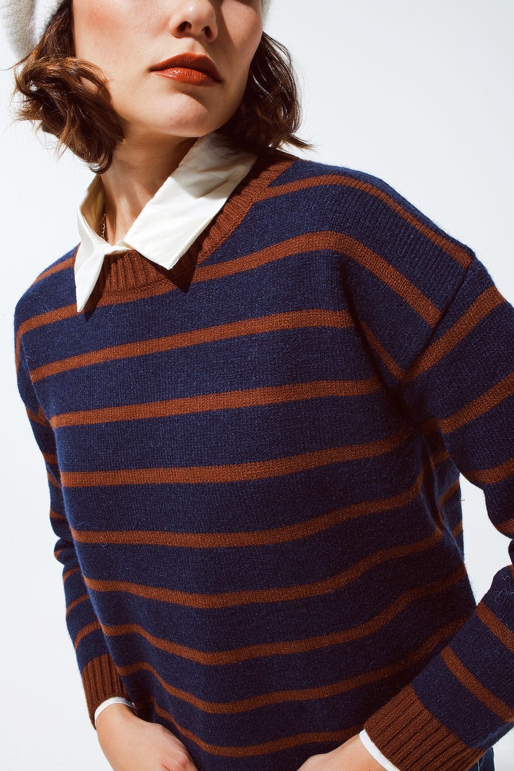 Q2 Women's Sweater Crew Neck Stripy Sweater In Navy And Rust Orange