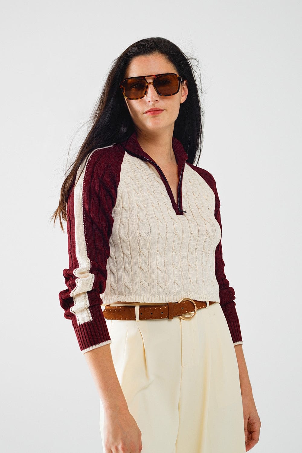 Q2 Women's Sweater Cropped White And Burgundy Sweater With Neck Zipper