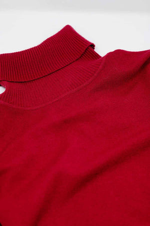 Q2 Women's Sweater Fine Knit High Neck Jumper In Wine Color