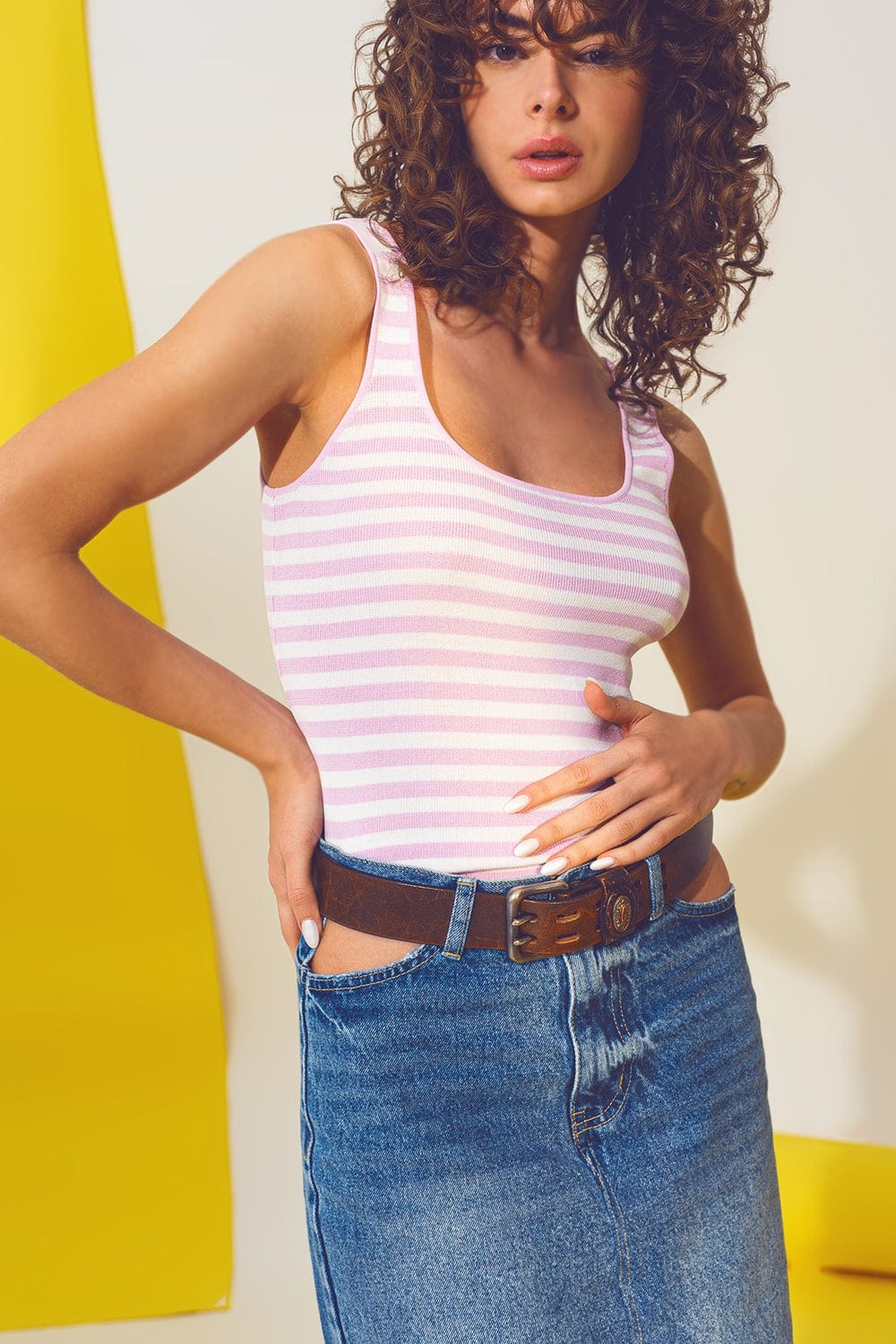 Q2 Women's Sweater Fine Knitted Top in Pink and White Stripes