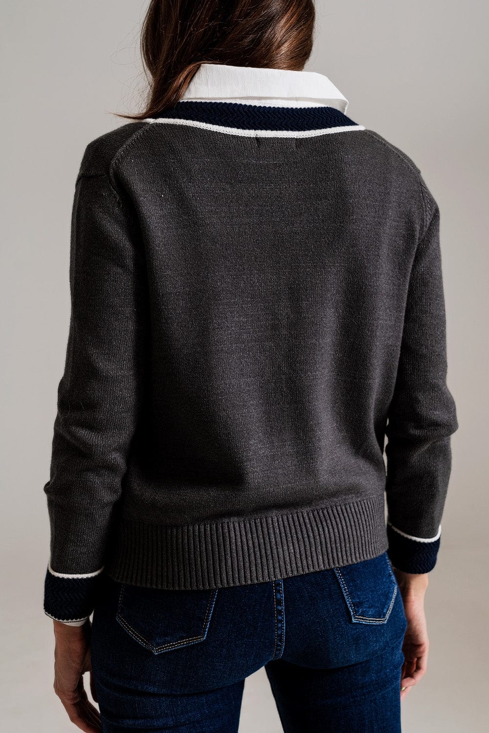 Q2 Women's Sweater Gray Cardigan With Pockets And Channel Style