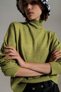Q2 Women's Sweater Green Turtleneck Sweater In A Soft Knitted Fabric