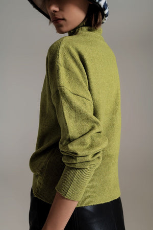 Q2 Women's Sweater Green Turtleneck Sweater In A Soft Knitted Fabric