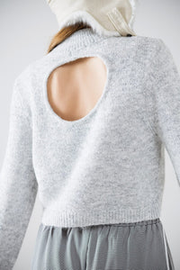 Q2 Women's Sweater Grey Jersey With Long Sleeves And Open Back Detail